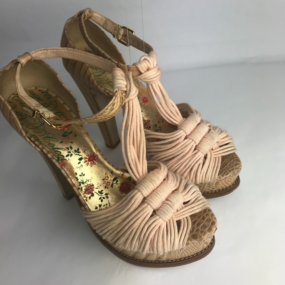 COLCCI Women's Size 8 Pump Fabric Upper Heel